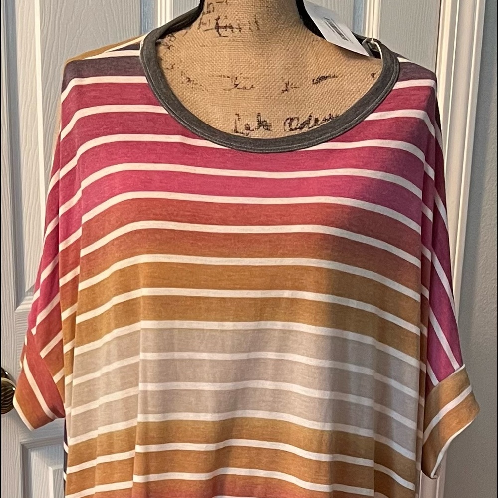 NWT Andre by Unit Ombré Striped Top